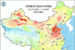 小南斯三节过后返回更衣室&经检查返回替补席 至今7中6贡献13分